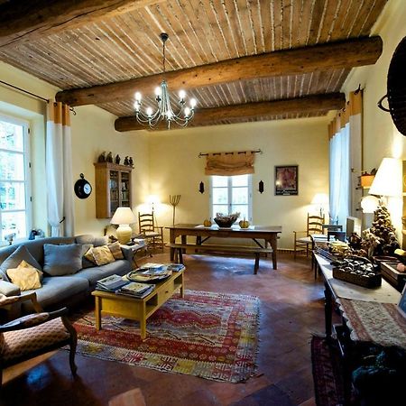 Le Clos Des Freres Gris Bed & Breakfast Aix-en-Provence Dış mekan fotoğraf