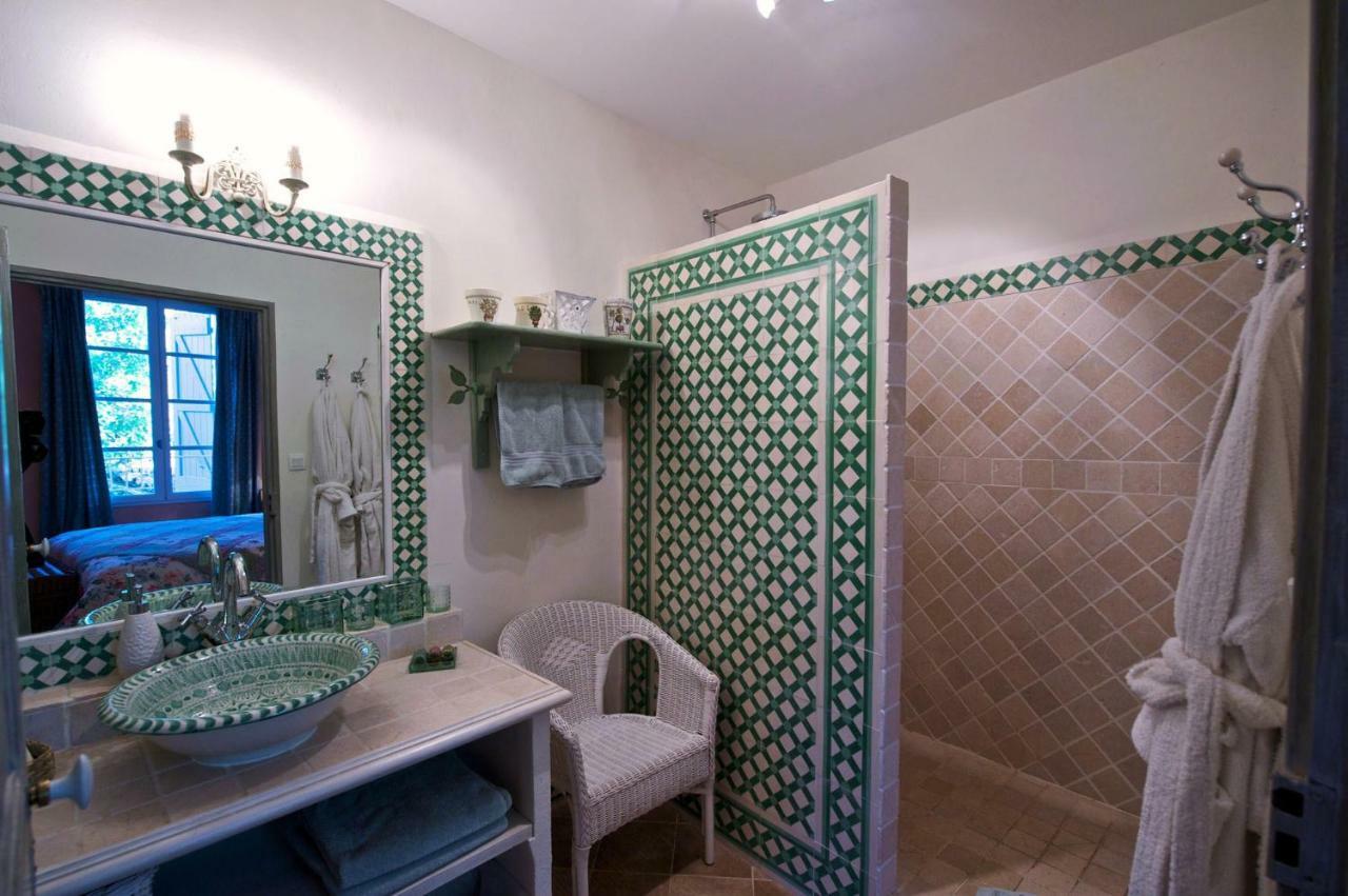 Le Clos Des Freres Gris Bed & Breakfast Aix-en-Provence Dış mekan fotoğraf