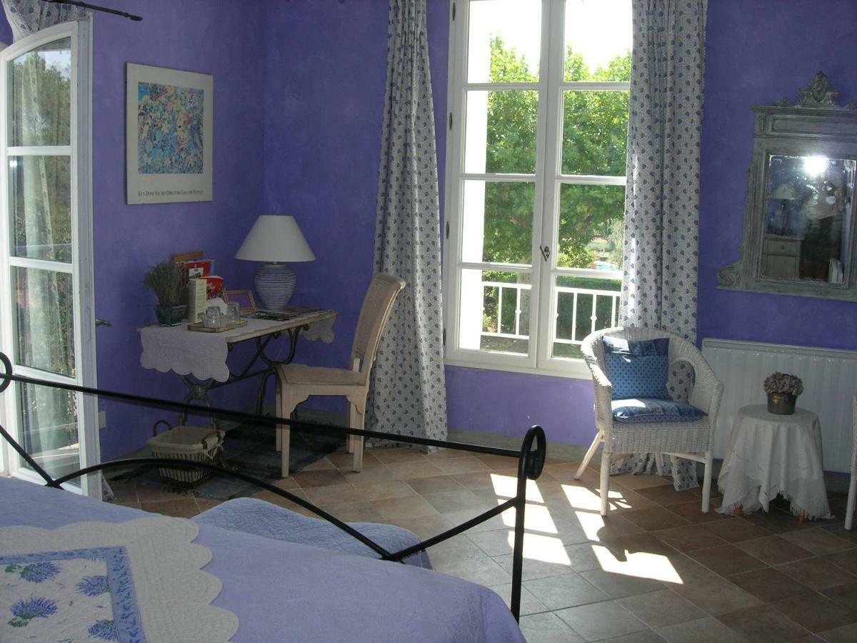 Le Clos Des Freres Gris Bed & Breakfast Aix-en-Provence Dış mekan fotoğraf